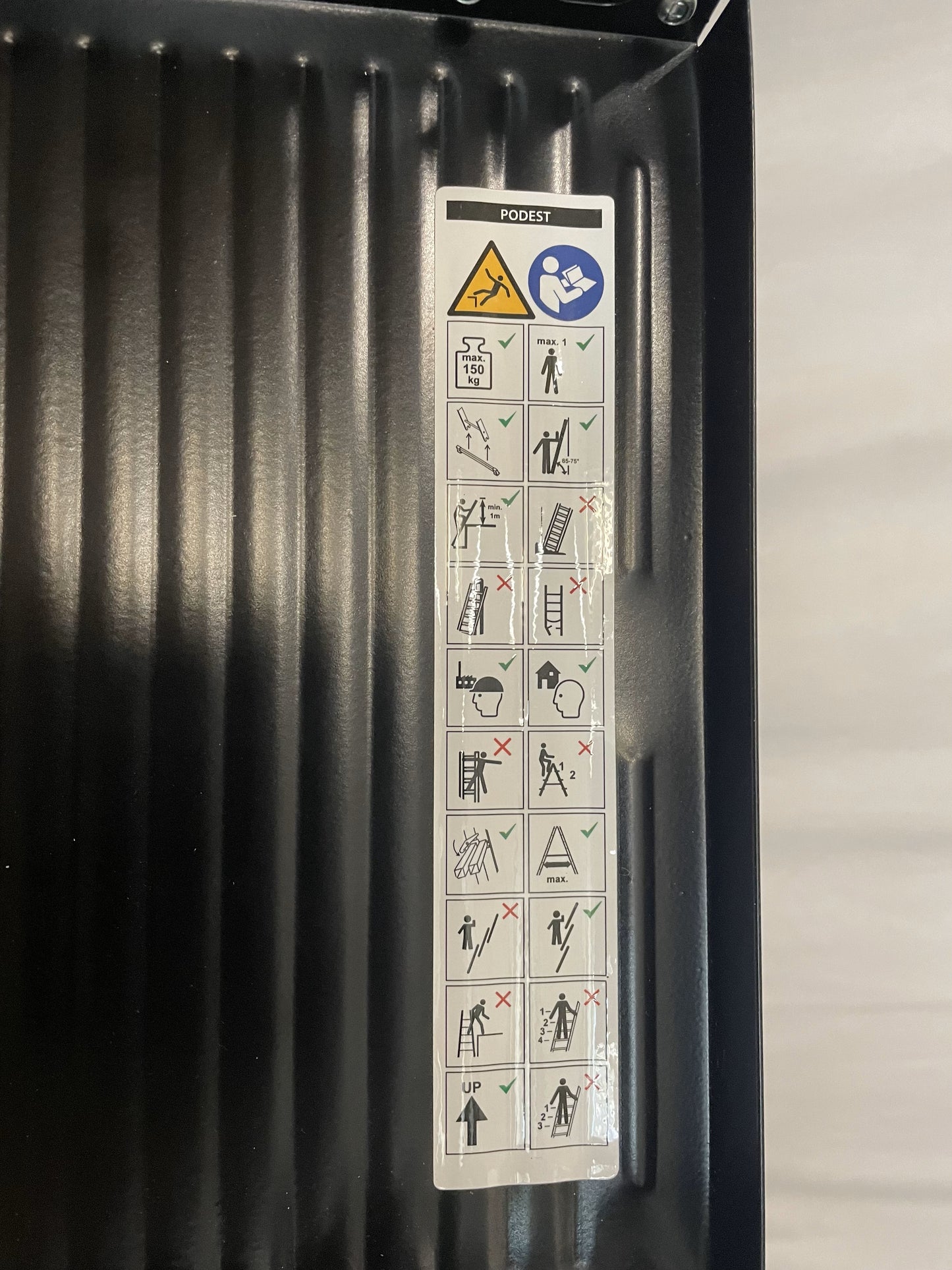 Trittplattform / Plattformstufe / Einhängeplattform