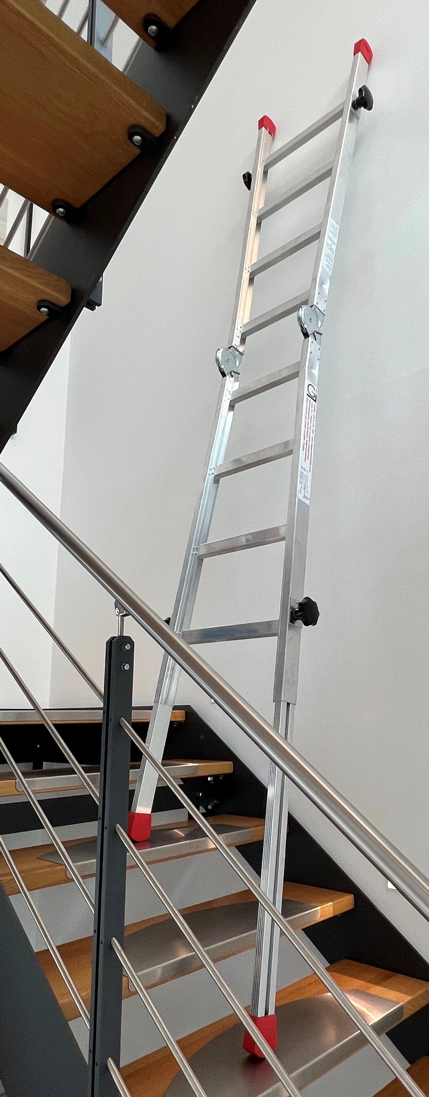 Gödde Treppenleiter 2 x 4 Stufen (Anlegeleiter, Stehleiter, Treppenleiter)